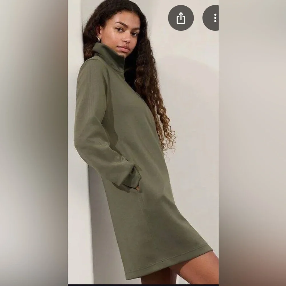 Athleta Green Long Sleeve Midi Dress - Picture 7 of 8